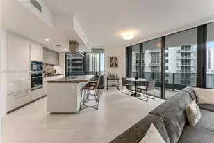 1000 Brickell Plaza, Miami, FL 33131 - Photo 7