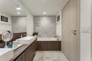 1000 Brickell Plaza, Miami, FL 33131 - Photo 15