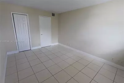 4550 NW 9 St #406E, Miami, FL 33126 - Photo 11