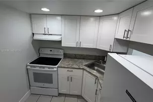 4550 NW 9th St, Miami, FL 33126 - Photo 7