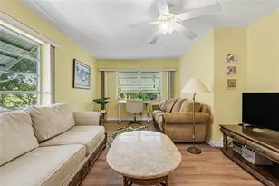 1401 N 12th Ct, Hollywood, FL 33019 - Photo 9
