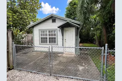 4176 SW 9th St, Miami, FL 33134 - Photo 1