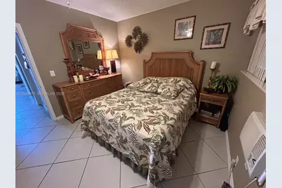 920 SW 11th Ave #9D, Hallandale Beach, FL 33009 - Photo 17