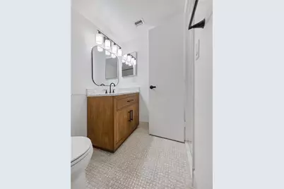 2212 S Cypress Bend Dr #301, Pompano Beach, FL 33069 - Photo 11