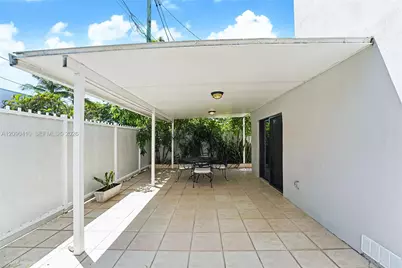 944 SW 10th Ave, Miami, FL 33130 - Photo 13