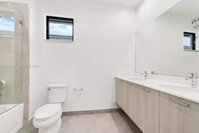 4408 NW 80th Ave, Doral, FL 33166 - Photo 9