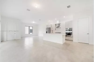 4408 NW 80th Ave, Doral, FL 33166 - Photo 3