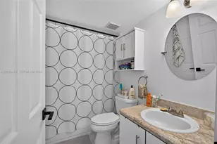 10451 SW 157th Pl, Miami, FL 33196 - Photo 23