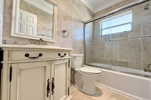 1420 Atlantic Shores Blvd, Hallandale Beach, FL 33009 - Photo 5