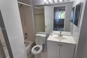832 NW 92nd Ave, Plantation, FL 33324 - Photo 7