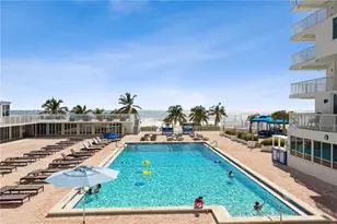 5401 Collins Ave, Miami Beach, FL 33140 - Photo 17