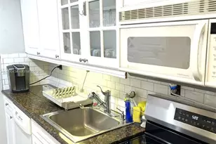5401 Collins Ave, Miami Beach, FL 33140 - Photo 35
