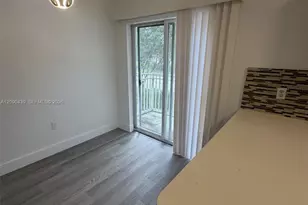 2720 NE 3rd Dr, Homestead, FL 33033 - Photo 3