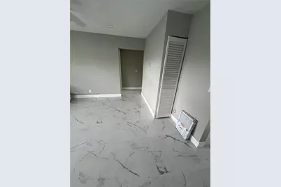 217 SW 10th St, Hallandale Beach, FL 33009 - Photo 17