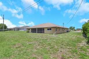 22 NW 15th Pl, Cape Coral, FL 33993 - Photo 23