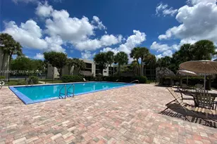 8015 SW 107th Ave, Miami, FL 33173 - Photo 19