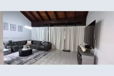 1441 W Fairway Rd, Pembroke Pines, FL 33026 - Photo 13