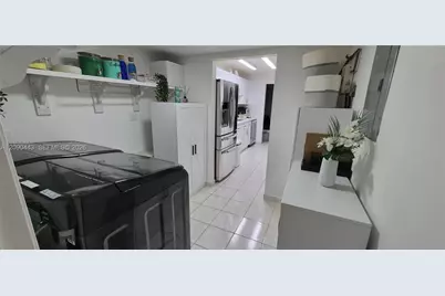 1441 W Fairway Rd, Pembroke Pines, FL 33026 - Photo 9