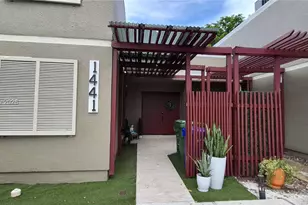 1441 W Fairway Rd, Pembroke Pines, FL 33026 - Photo 1