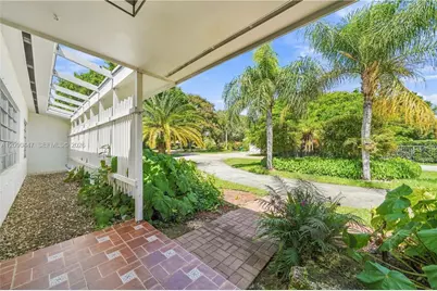 7420 SW 130th St, Pinecrest, FL 33156 - Photo 3