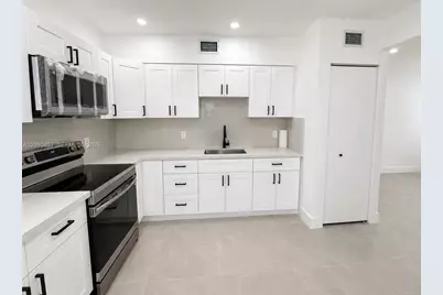 7239 NW 3rd St, Miami, FL 33126 - Photo 13
