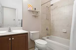 11605 NW 89th St, Doral, FL 33178 - Photo 21