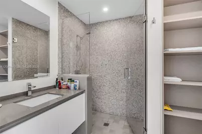 88 SW 7th St #1901, Miami, FL 33130 - Photo 21