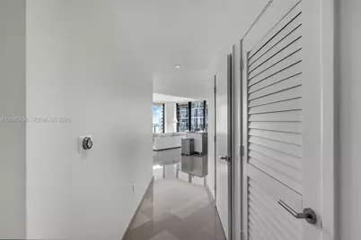 88 SW 7th St #1901, Miami, FL 33130 - Photo 39