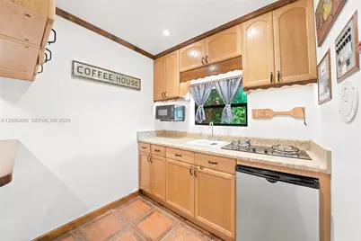 15425 N Miami Ave, Miami, FL 33169 - Photo 35