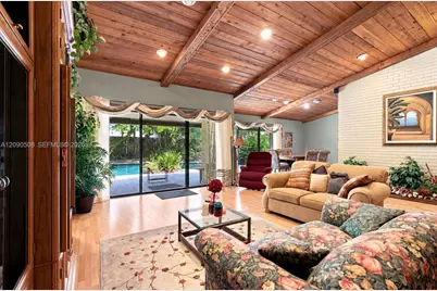 521 NW 78th Way, Plantation, FL 33324 - Photo 9