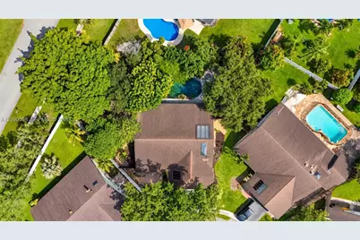 521 NW 78th Way, Plantation, FL 33324 - Photo 29