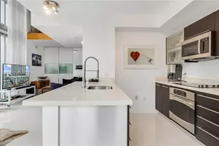 90 SW 3rd St, Miami, FL 33130 - Photo 13