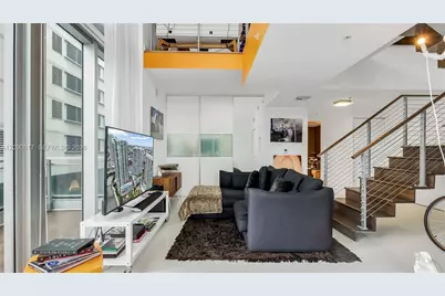 90 SW 3rd St #308, Miami, FL 33130 - Photo 9