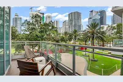 90 SW 3rd St #308, Miami, FL 33130 - Photo 15