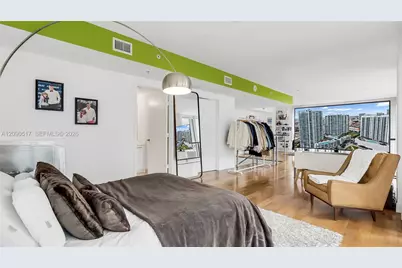 90 SW 3rd St #308, Miami, FL 33130 - Photo 21