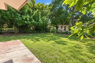 10132 W Indigo St, Miami, FL 33157 - Photo 9