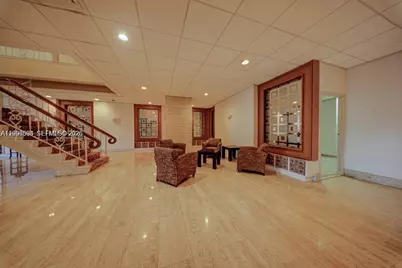 2899 Collins Ave #1216, Miami Beach, FL 33140 - Photo 11