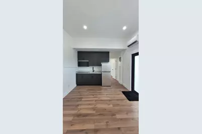 7801 Byron Ave #B, Miami Beach, FL 33141 - Photo 5