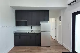 7801 Byron Ave, Miami Beach, FL 33141 - Photo 5