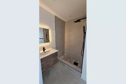 7801 Byron Ave #B, Miami Beach, FL 33141 - Photo 9