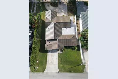 1525 SW 18th St, Miami, FL 33145 - Photo 11
