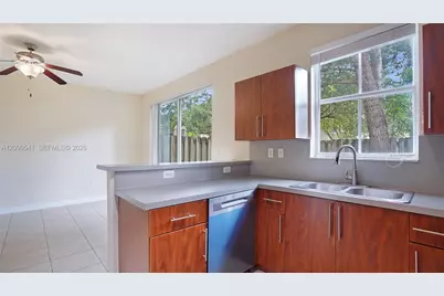1485 SE 25th Ter, Homestead, FL 33035 - Photo 13