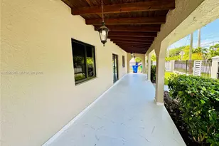 201 SW 40th Ave, Miami, FL 33134 - Photo 5
