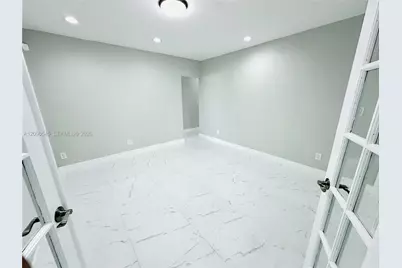 201 SW 40th Ave, Miami, FL 33134 - Photo 15