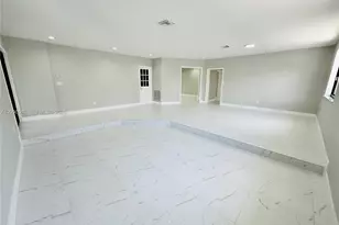 201 SW 40th Ave, Miami, FL 33134 - Photo 9