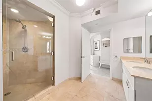 6365 Collins Ave, Miami Beach, FL 33141 - Photo 17