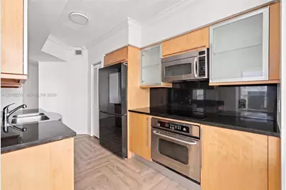 6365 Collins Ave #1103, Miami Beach, FL 33141 - Photo 13