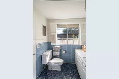 2805 Segovia St, Coral Gables, FL 33134 - Photo 17