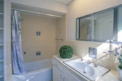 2805 Segovia St, Coral Gables, FL 33134 - Photo 23