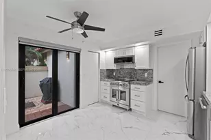 7733 La Mirada Dr, Boca Raton, FL 33433 - Photo 9